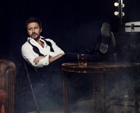 ANDRZEJ PIASECZNY
AKUSTYCZNIE